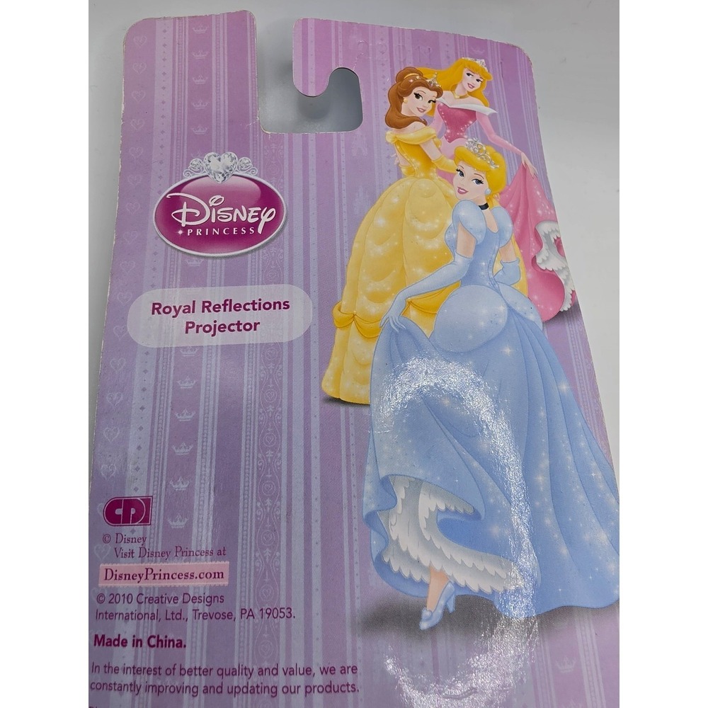 DISNEY‎ PRINCESS LIGHT-UP PROJECTOR (6 DISCS) PROJECT IMAGES ON WALL AGES 3+ - Picture 6 of 7